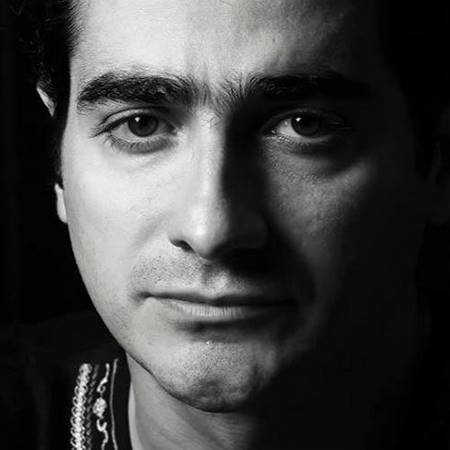 دانلود آهنگ ابر میبارد از همایون شجریان