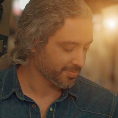 مازیار فلاحی عادت