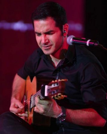 محسن یگانه دنبالش میرم