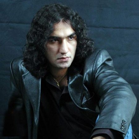 رضا یزدانی بلاتکلیف