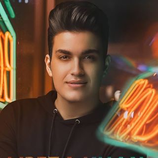 علیرضا خان عیبی نداره