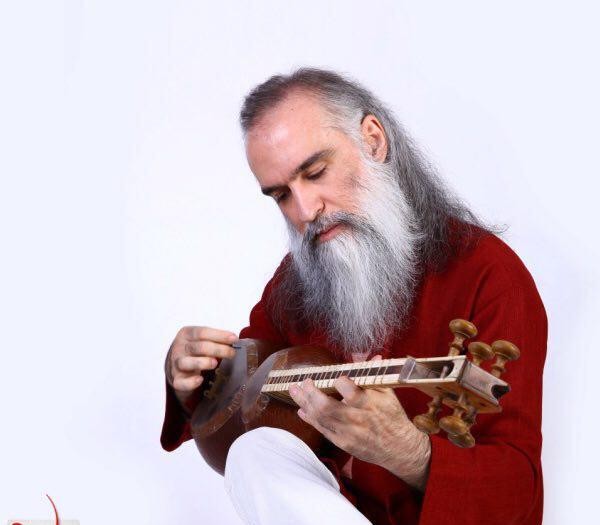 داوود آزاد تیز دَوَم