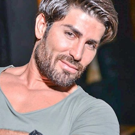 رضا ملک زاده دوست دارم