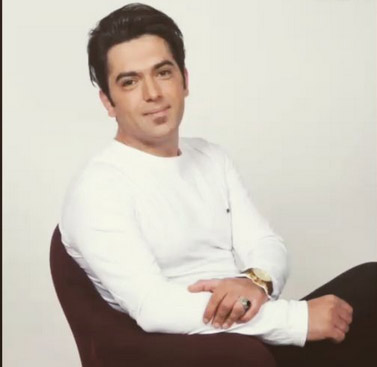 روح الله خداداد عمروم