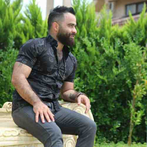 ولی قاسمی بی قراری