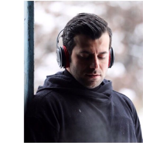 دانلود آهنگ بی مقصد روزبه حصاری