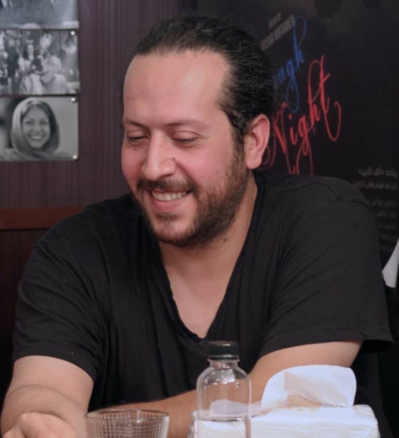 دانلود آهنگ اخمو لبخند سینا حجازی