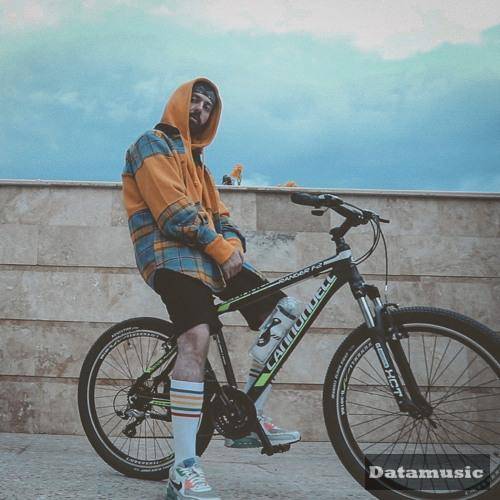 دانلود آهنگ آنتی سوشال هیپهاپولوژیست