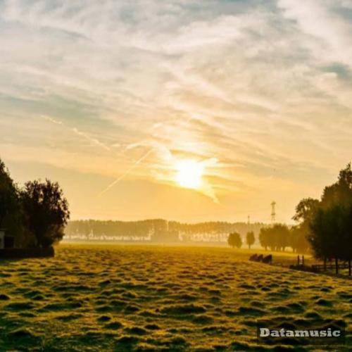 دانلود آهنگ با تو حالم بهتره نزار ساعت بگذره میشه توی ثانیه دلم واست یه ذره سمی لو