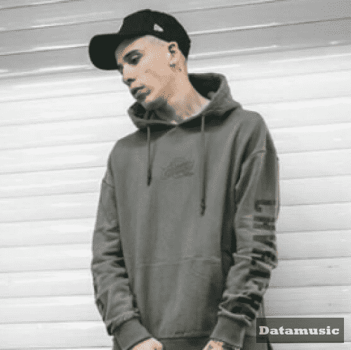 دانلود آهنگ خودم به تنهایی از همه بهترم آرتا و کوروش و سامی لو