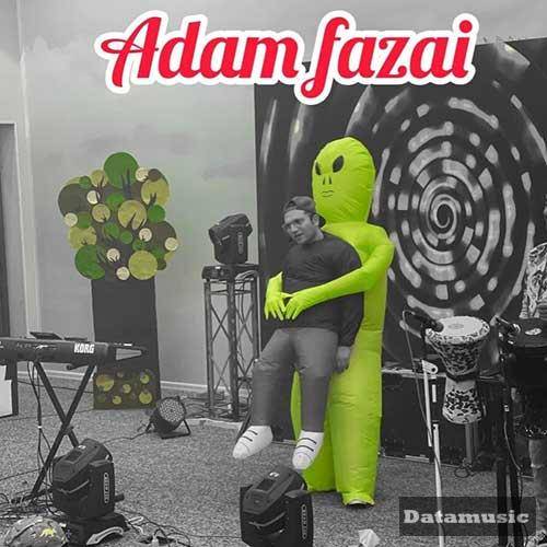 دانلود آهنگ آدم فضایی عمو امید