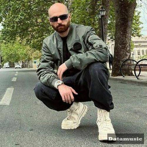 دانلود آهنگ جدی نگیر دنیا رو داری من رو هیپهاپولوژیست