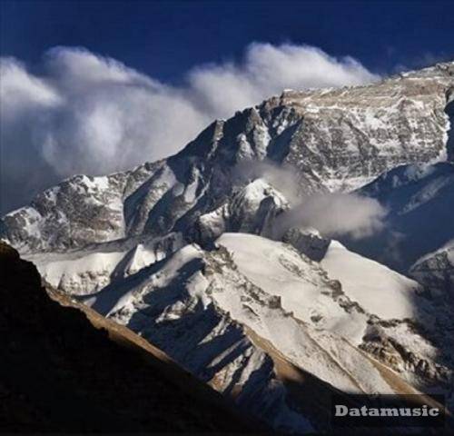 دانلود آهنگ هرچی میگی قطعا درسته من باس صدبار میشکستم امیر تتلو