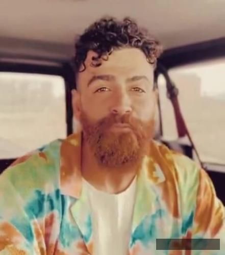 دانلود آهنگ تو که دلت پیش خودمه چرا غرورتو له نمیکنی معین زد