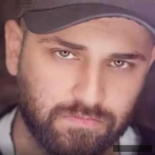 دانلود آهنگ بی تفاوت به این دنیا دارم روزا رو پشت سرم میذارم احمد صفایی