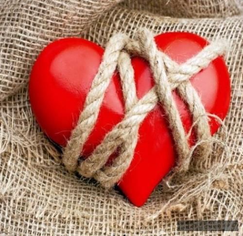 دانلود آهنگ گل تو پژمرده بود عاشق اون پسری شدی که افسرده بود هیپهاپولوژیست و کاگان