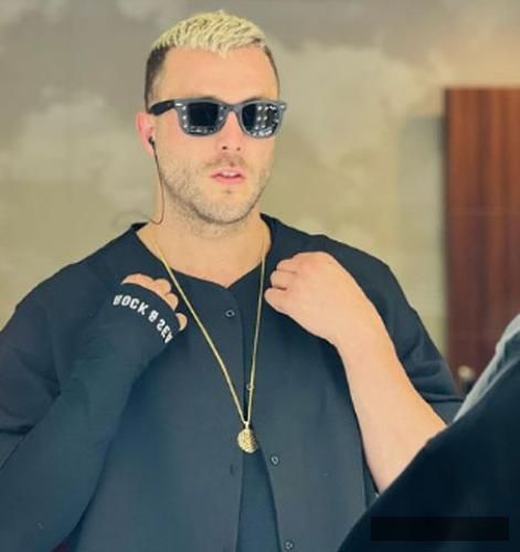 دانلود آهنگ قلبم مدام میگفت بهم نیست مثل تو انگار یه جوری زندیگم گیره به تو مسیح