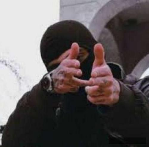 دانلود آهنگ همشون دروغه ایسین