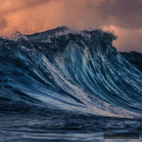 دانلود آهنگ یه پله بالاتر مانترا