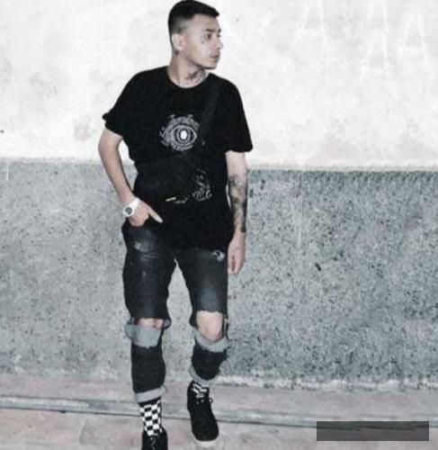 دانلود آهنگ کسی نگات کنه ‌