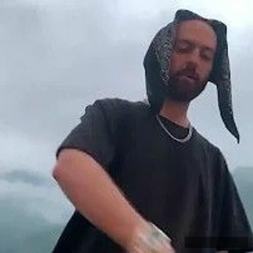 دانلود آهنگ بهم میگیم بار آخره ولی باز شروع میشه هربار هیپهاپولوژیست