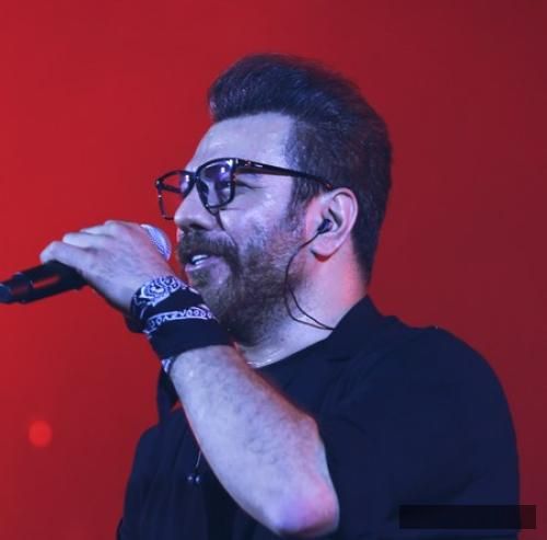 دانلود آهنگ بمیرم من شنیدم این شبا تا دم دم صبح گریه کردی گرشا رضایی