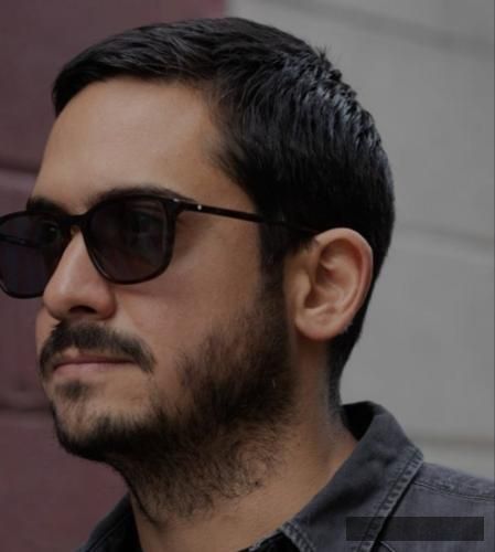 دانلود آهنگ دوباره زده میشم سیجل