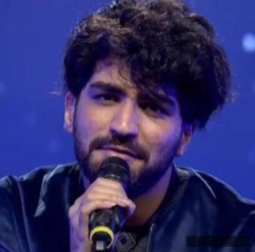 دانلود آهنگ تو ذهن من یه بچه یه پیرمرده عرفان طهماسبی