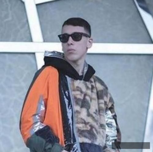 دانلود آهنگ فانتزیت لایف استایلم کوروش