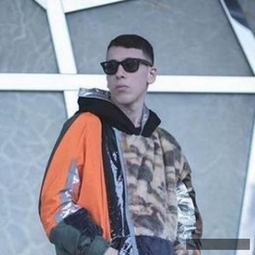 دانلود آهنگ فانتزیت لایف استایلم کوروش