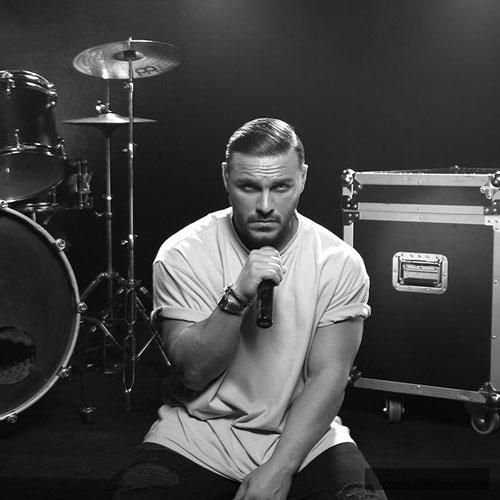 دانلود آهنگ پایتم آرمین زارعی