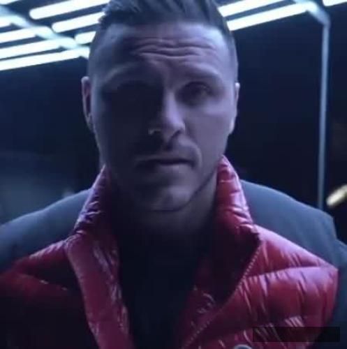 دانلود آهنگ تا میری دلم تنگ میشه پیشت میمونم هرچی شه آرمین زارعی