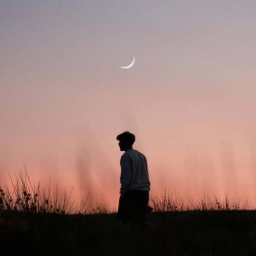 دانلود آهنگ لق هرچی دختره دورم لق هرچی آدم ناشناس