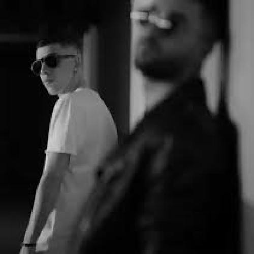 دانلود آهنگ قلبمو کردم دو دستی بهت تقدیم ولی زدی آرتا