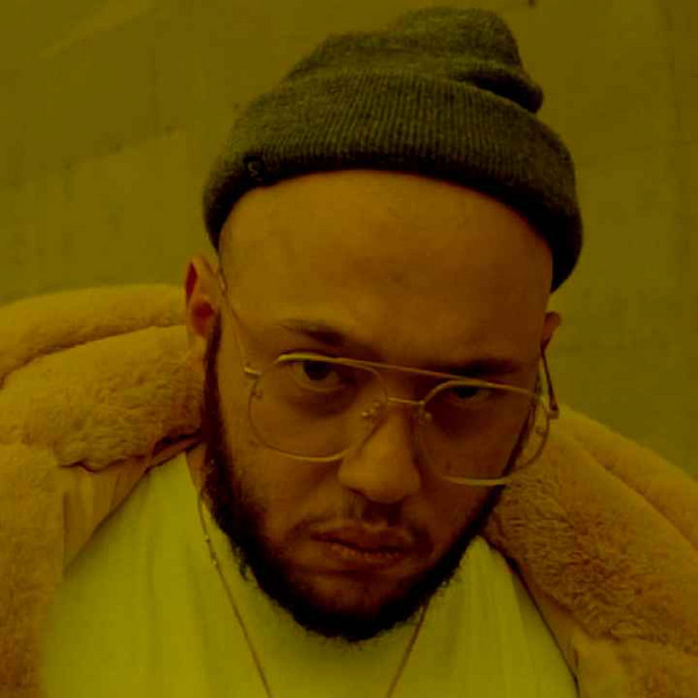 دانلود آهنگ سیساتون که به من نمیخوره پوسی بوی کچی بیتز