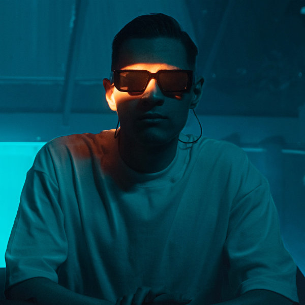 دانلود آهنگ رفیقا چشمین هیترا هری بهم نگین سوتون پویان جی سی