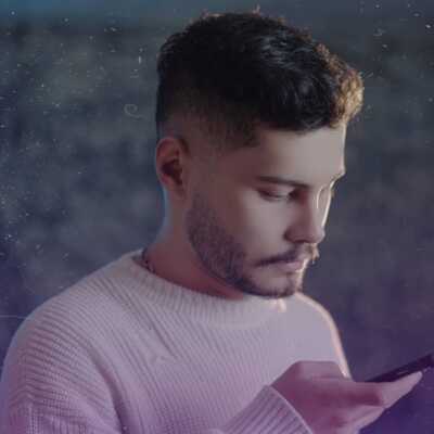 دانلود آهنگ امشب یه خورده گرفته این دلم موندم که بهت پیام بدم ندم مرداد