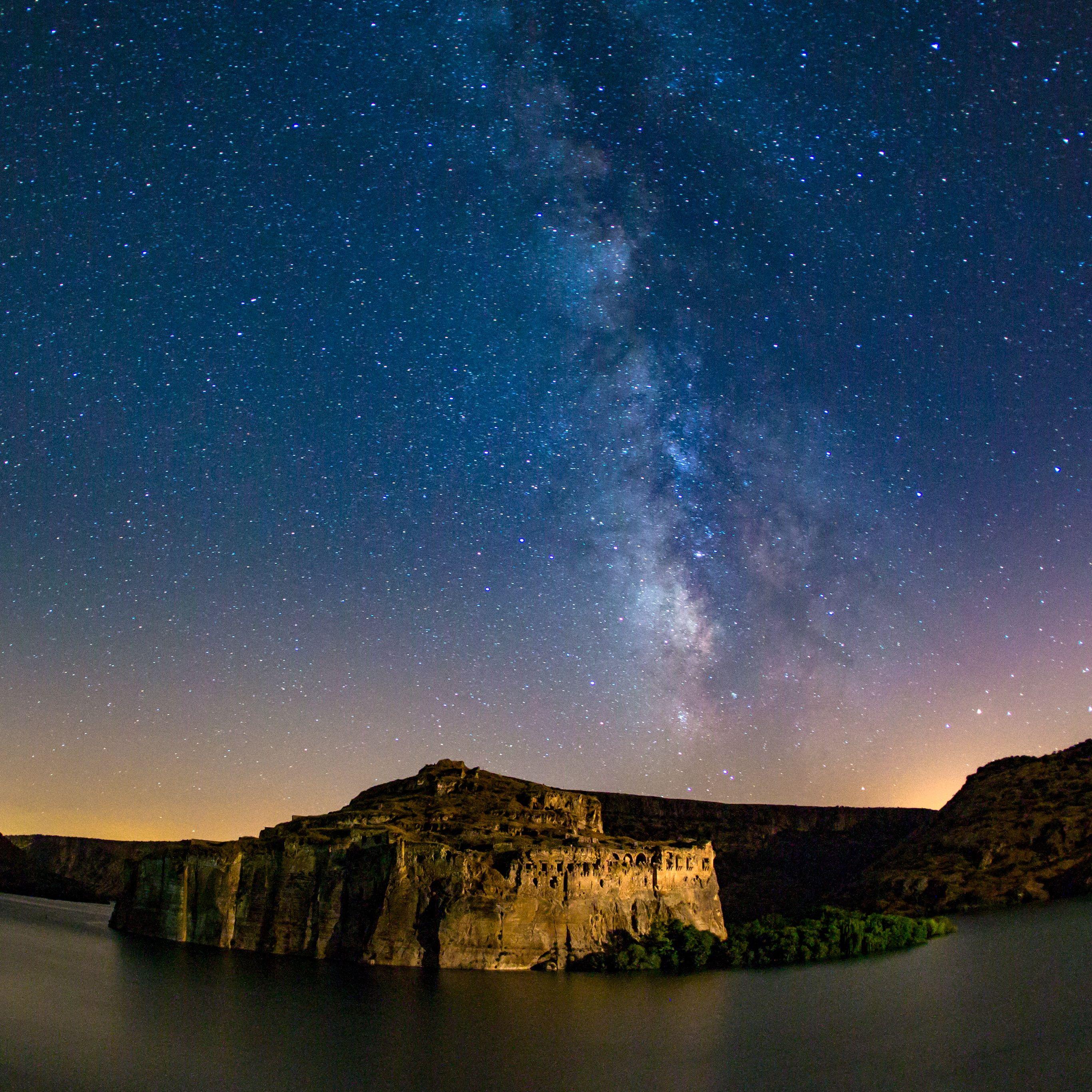 دانلود آهنگ میرم ولی قول بده دخترم نباره چشات همه وجود و بودنم بشه فدای نگات دانیال