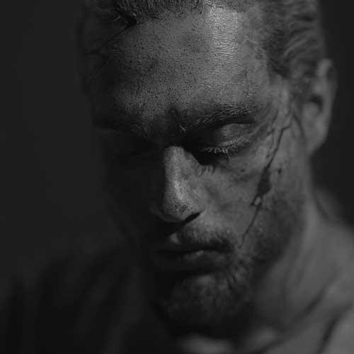 دانلود آهنگ میگم عاشقتم میگی دیوونه ای میگم دیوونتم پی بهونه ای حامیم