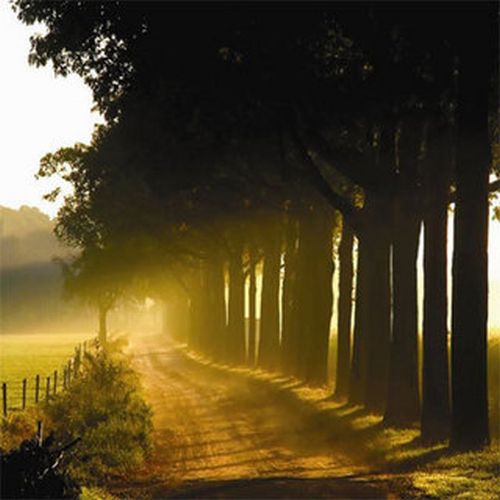 دانلود آهنگ چقد اون روزا خوب بود اما دیگه گذشت آرتا