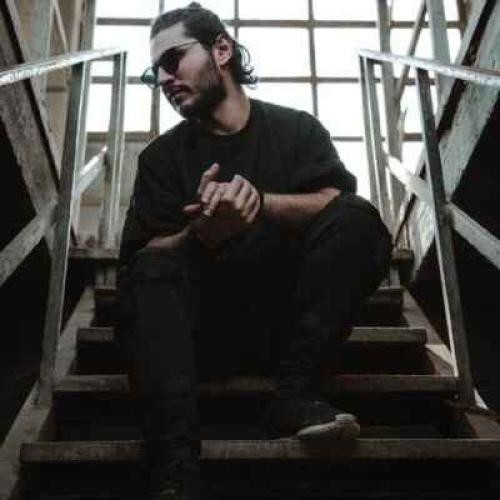 دانلود آهنگ یشب که گفتی از فانتزیات دیدم ذهن تو از منم مریض تره فدی