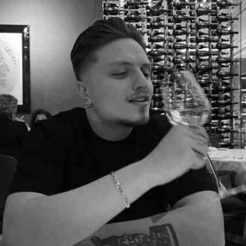 دانلود آهنگ کاش بگی برا توهم خیلی سخته تابستونه ولی هنو سرده پوبون