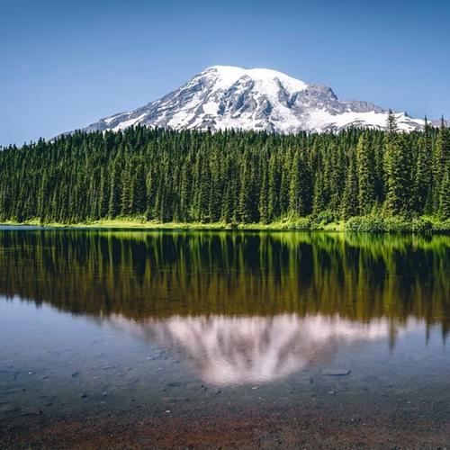 دانلود آهنگ چشمات رنگین کمونه از وقتی رفتی رنگی‌ نمونده کاش میشد حسم تموم هی کیاوش