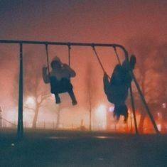 دانلود آهنگ اونی که ازش انتظار داری یهو بهت قول میده و زود میزنه زیرش آرتا