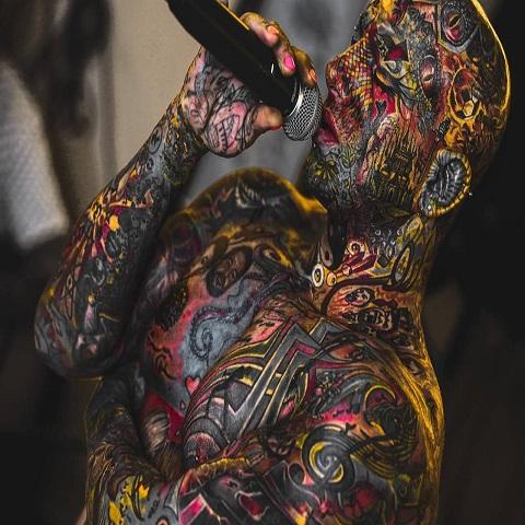 دانلود آهنگ پریدن با گرگ ممنوع  مار ممنوع نیش زدن یار ممنوع امیر تتلو