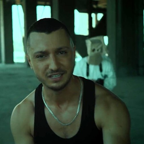 دانلود آهنگ تو فکر میکنی کی موند اون روزا که فقط خودم پیش خودم میموند شایع