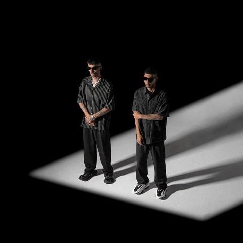 دانلود آهنگ فقط بگین سریع بهم زنگ بزنه نمیفهمم الان چیزی کلا برام نمونده حسی دورچی