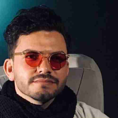 دانلود آهنگ عشق واسه من یعنی اسمت ینی حست که تو قلبمه فرداد انصاری