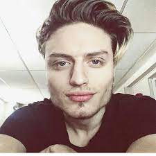 دانلود آهنگ باید راهمون عوض شه چون تهش باز میبازیم پوبون