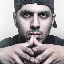 دانلود آهنگ زامبی رضا پیشرو